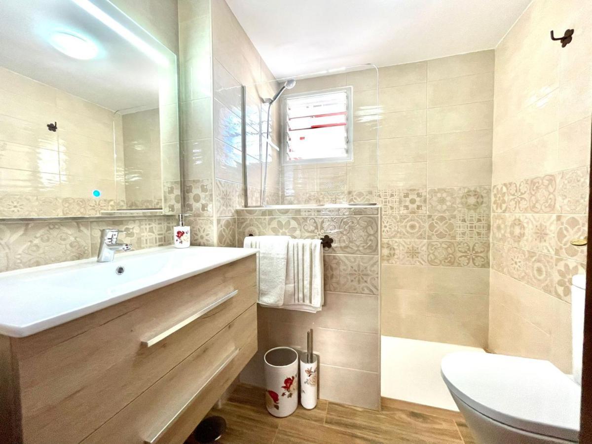 Apartamento Urb. Palmeras Del Sur Con Piscina Costa Adeje  Exterior photo